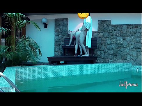 ❤️ El jefe invita a la criada a la piscina, pero no pudo resistirse a una caliente ❤ Putas en es.watchhentai.ru ❌️